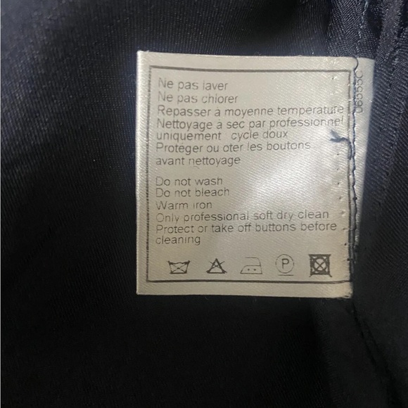 Chanel 1998 LBD 100% wool dress lined 100% silk sz 40EU/8 US 1 flaw noted in pic - Picture 5 of 7